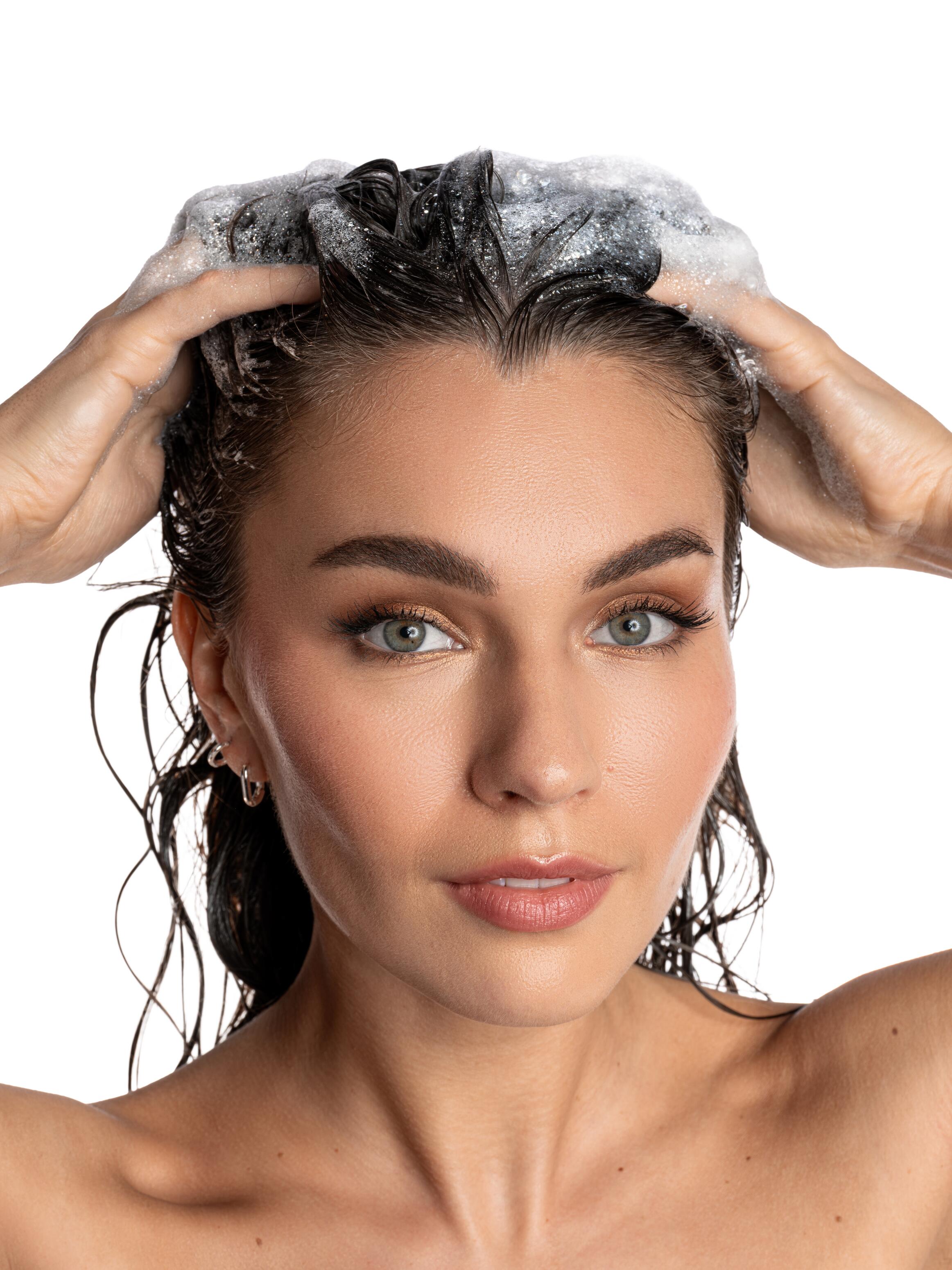 kl_quinine always on_shampoo_static_image_Texture_1_3282770141283_2026